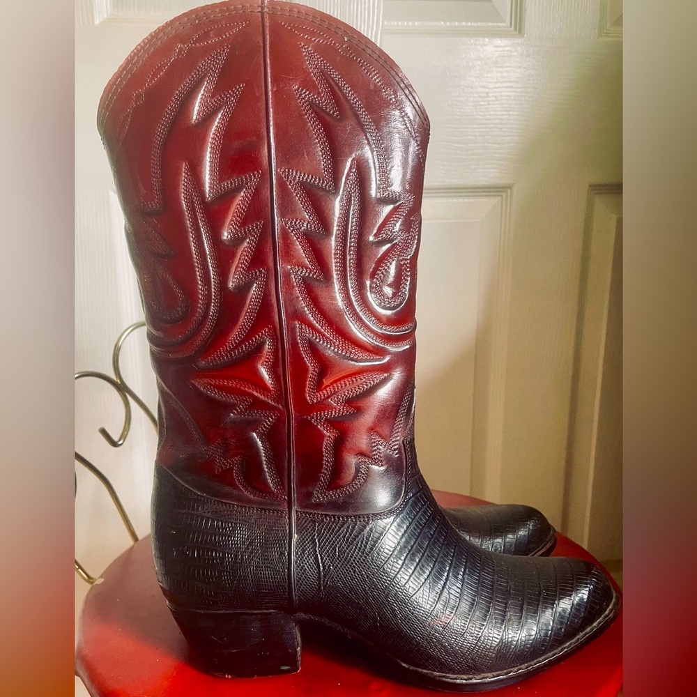 Andrew Geller “Tilly” Red & Black Fleece Lined Cowboy Boots | Size 7